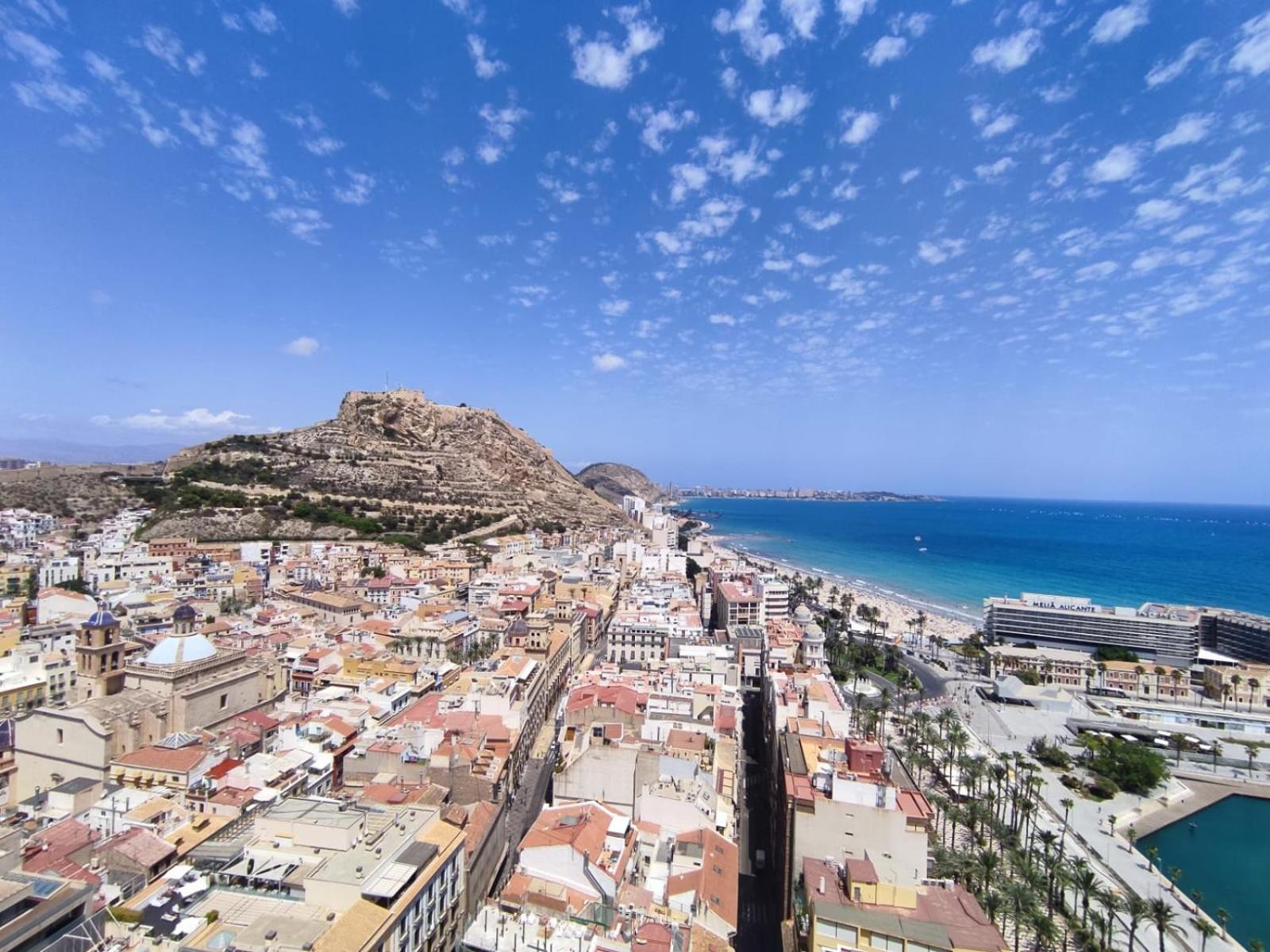 Alicante Beach And Center Eksteriør bilde
